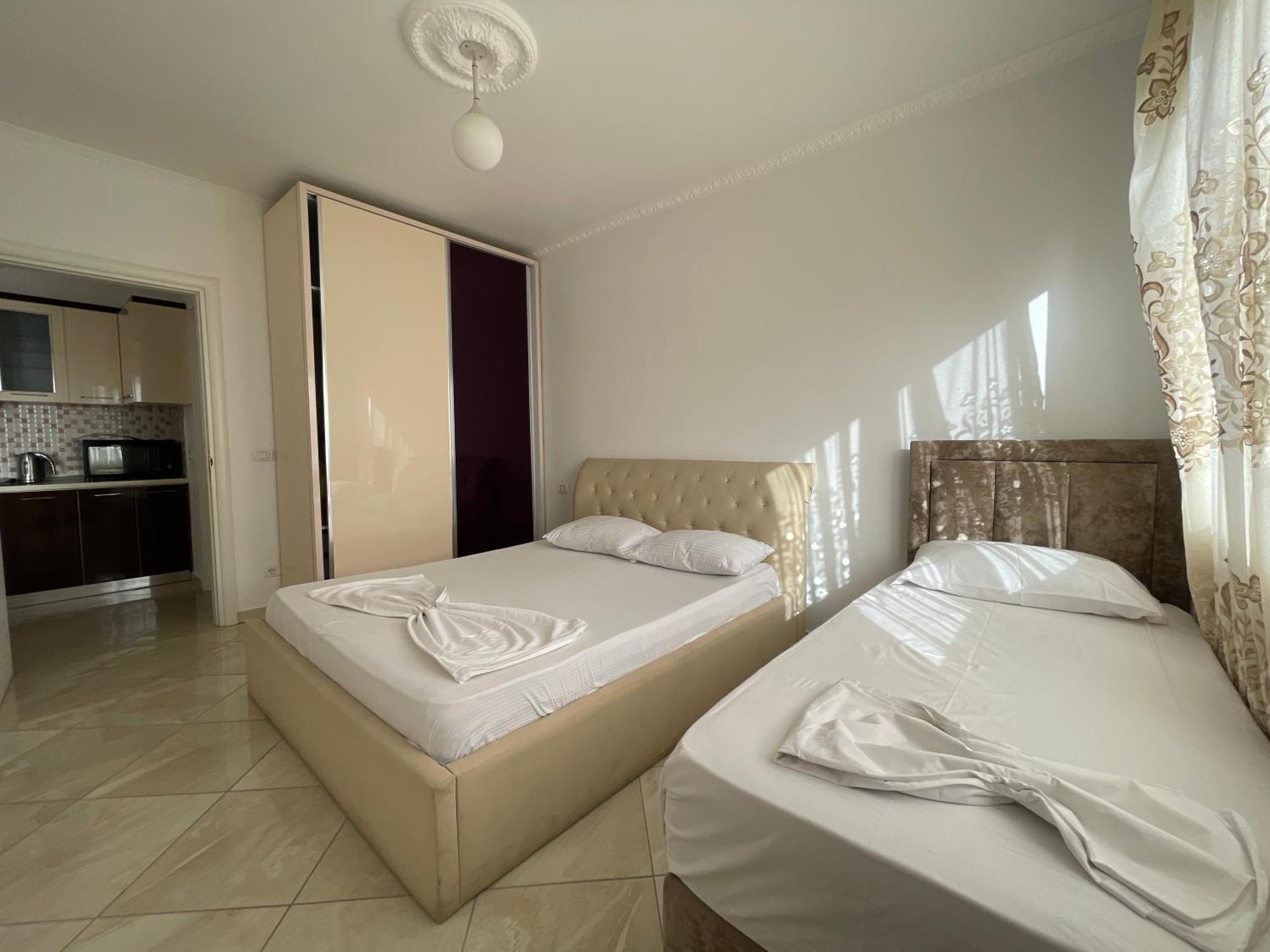Leo Apartament Durrës Exterior foto